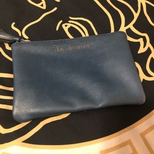 Small make up pouch, fits all cellphones